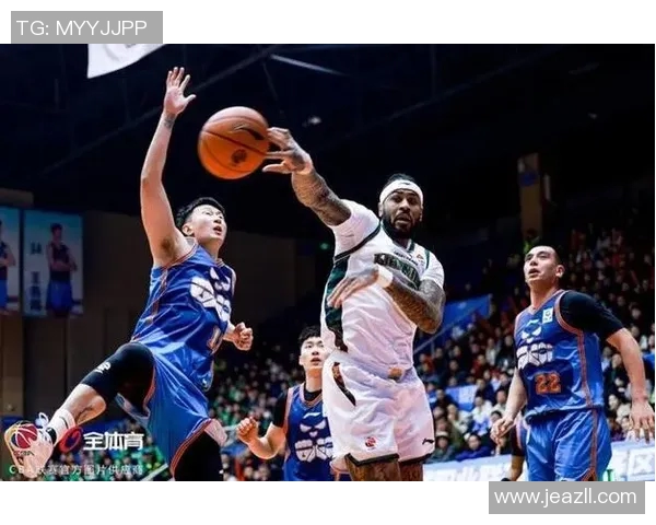 辽宁本钢主场大胜对手，全队表现出色